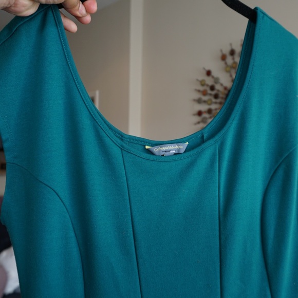 Fun dress - Picture 3 of 5